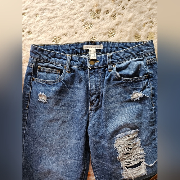 Life In Progress Torn Jeans - Picture 5 of 6